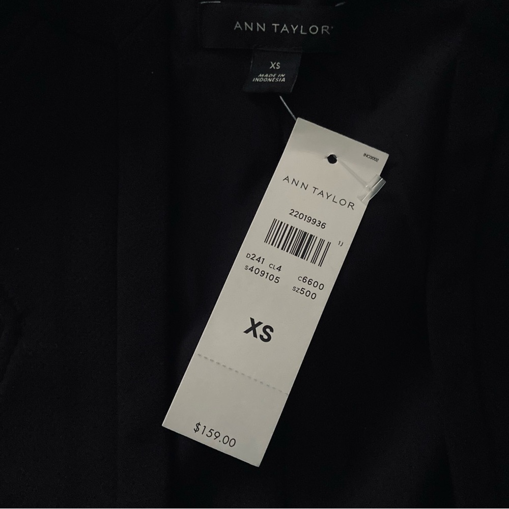 Ann Taylor Cropped Scalloped Blazer XS - Picture 5 of 6